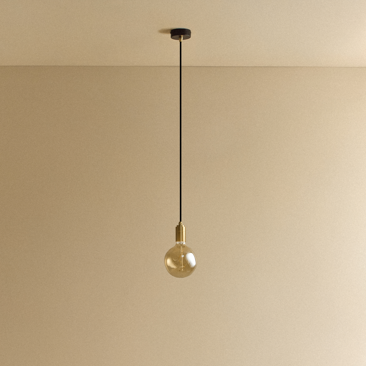 Voronoi I Pendant Light in Brass