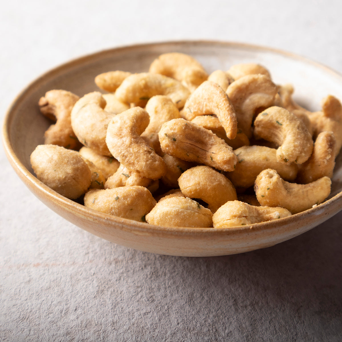 Sour Cream and Onion Baked Cashews