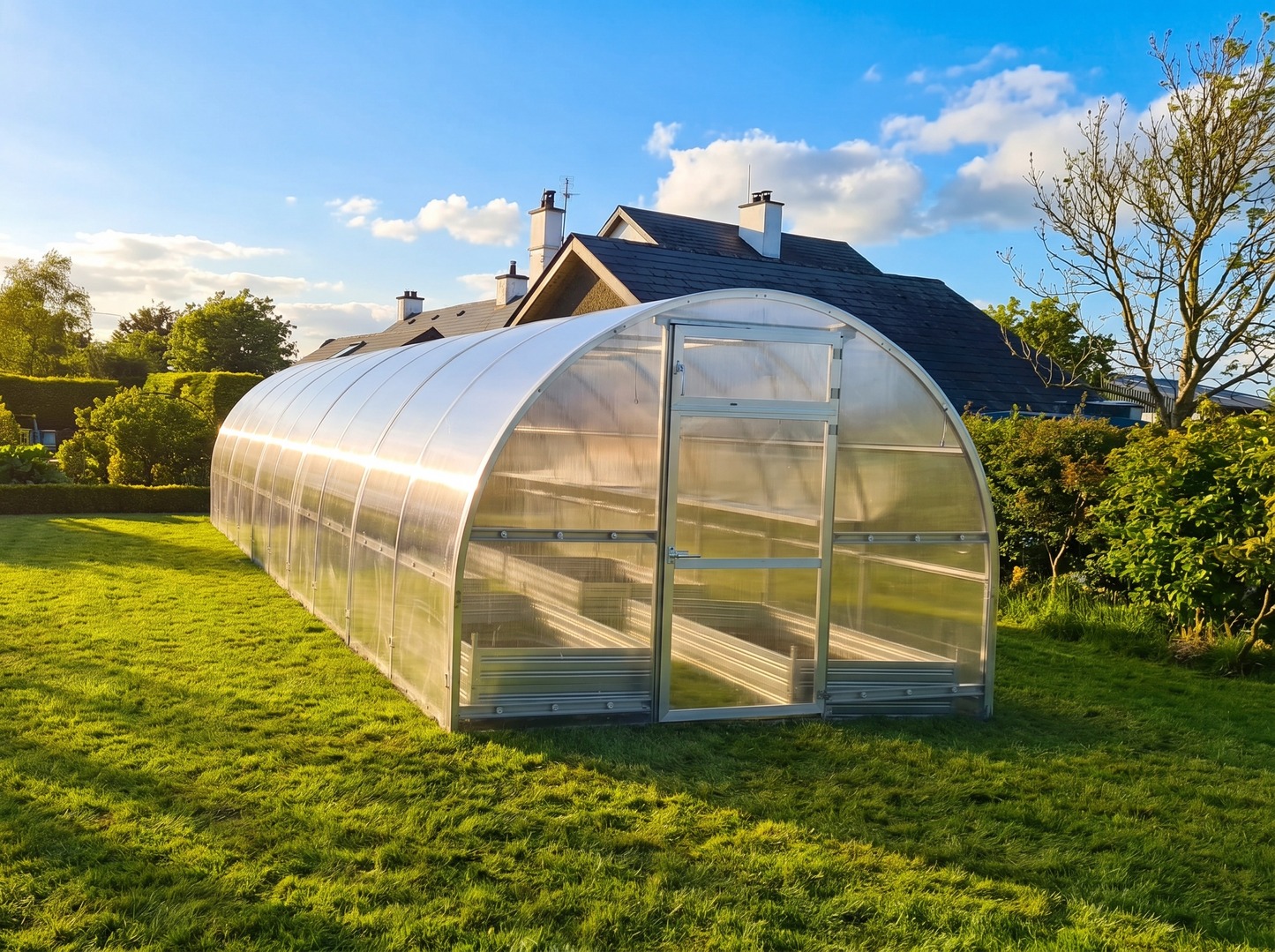DOME 36M² (3M X 12M; 9.8FT X 39.4FT)