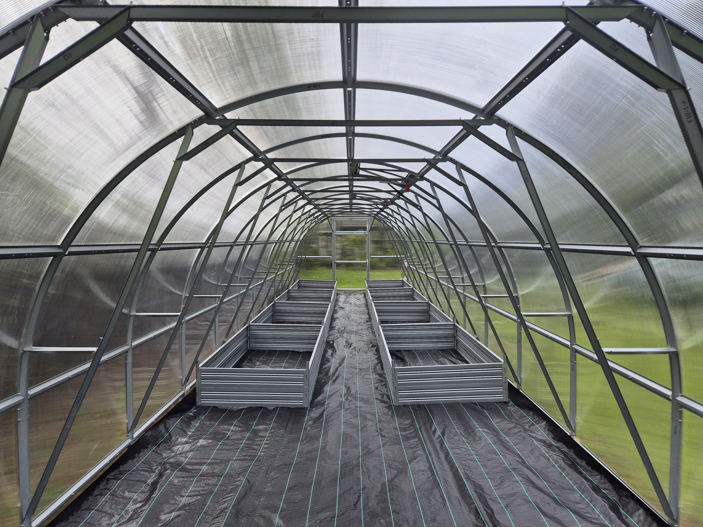 DOME 24M² 3M X 8M (9.8FT X 26FT)
