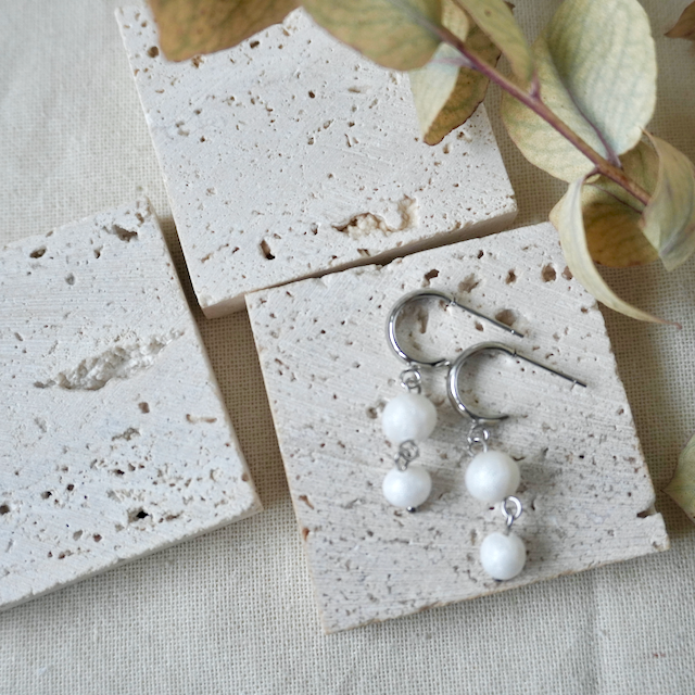 Terra Stud Huggie Duo Pebble