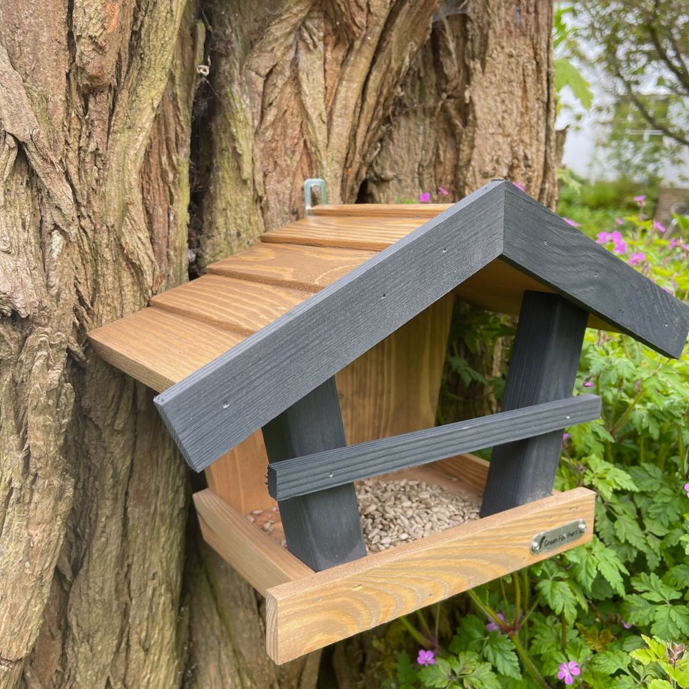 Stylish Hanging Bird Feeder