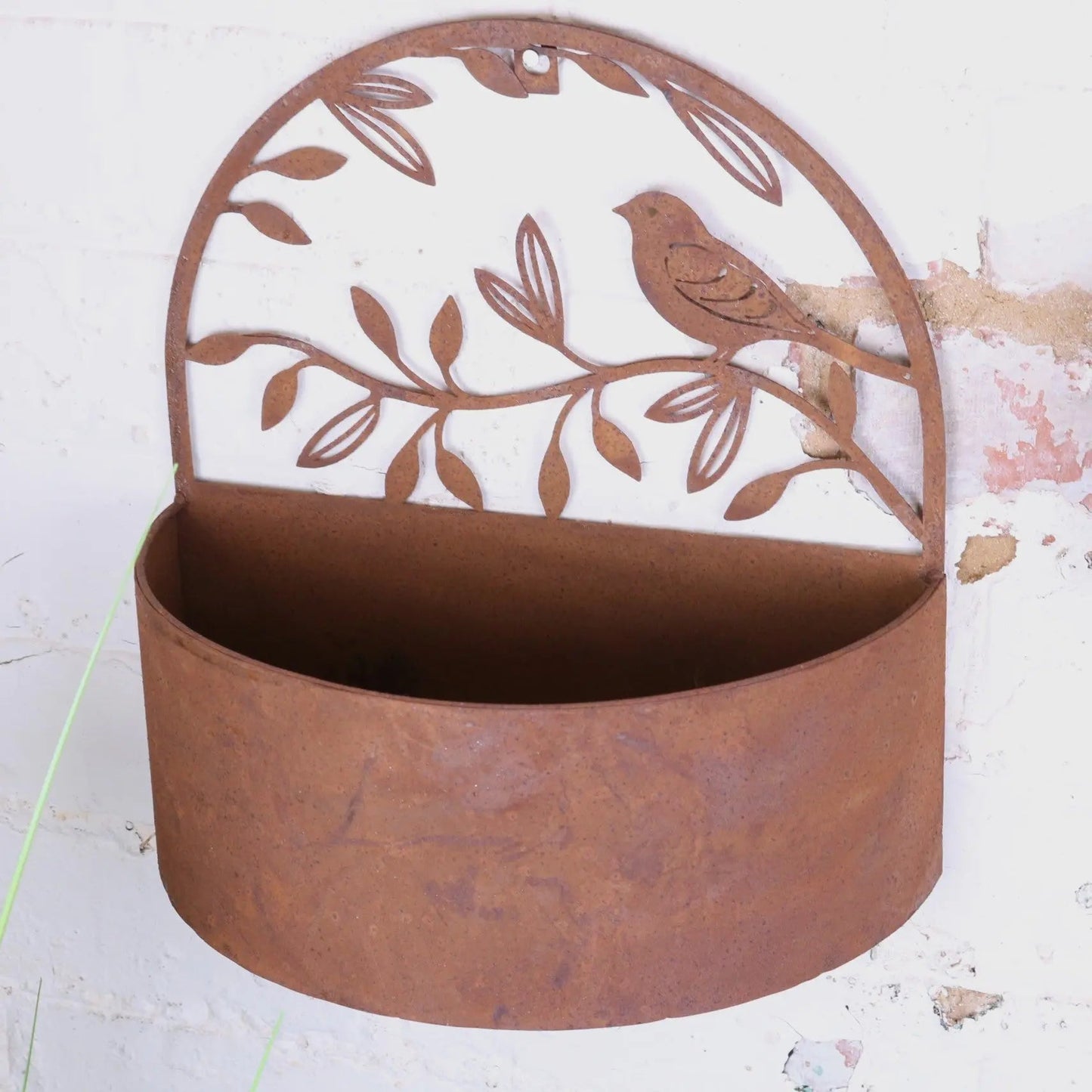 Tanu Wall Mounted Metal Planter Set Rusted Finish