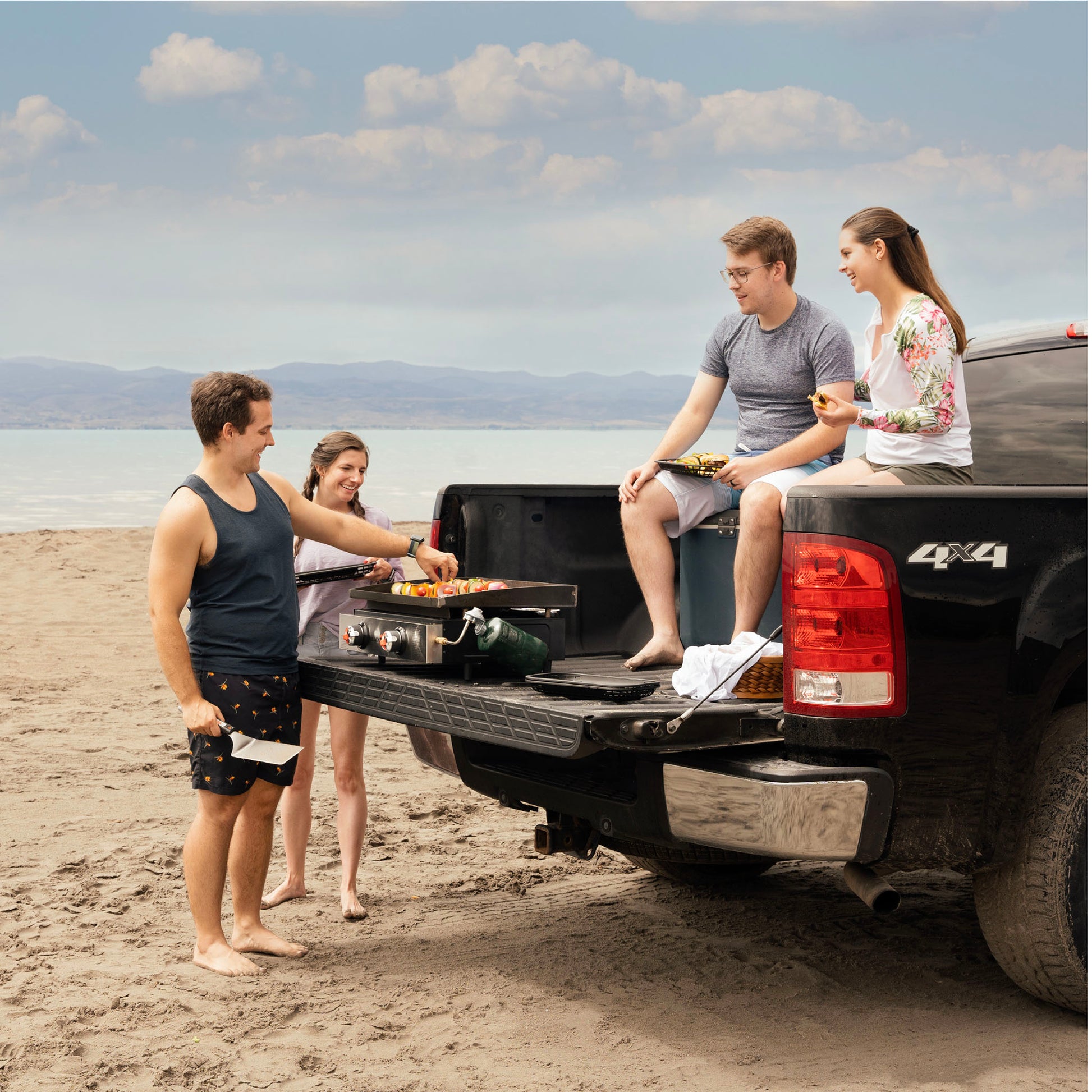 TheFoalyard Blackstone Original 22-inch Tabletop Griddle - beach gas cooking with friends