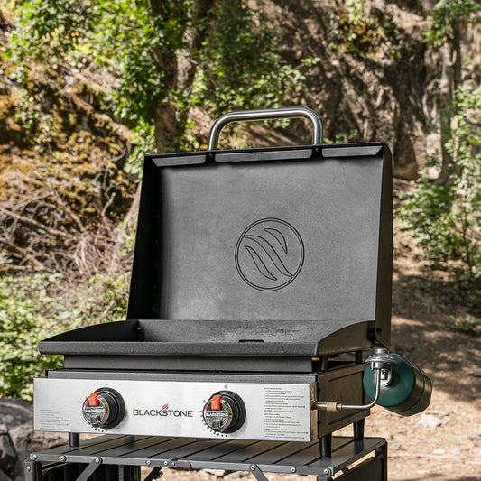 TheFoalyard Blackstone Original 22-inch Tabletop Griddle with Hood