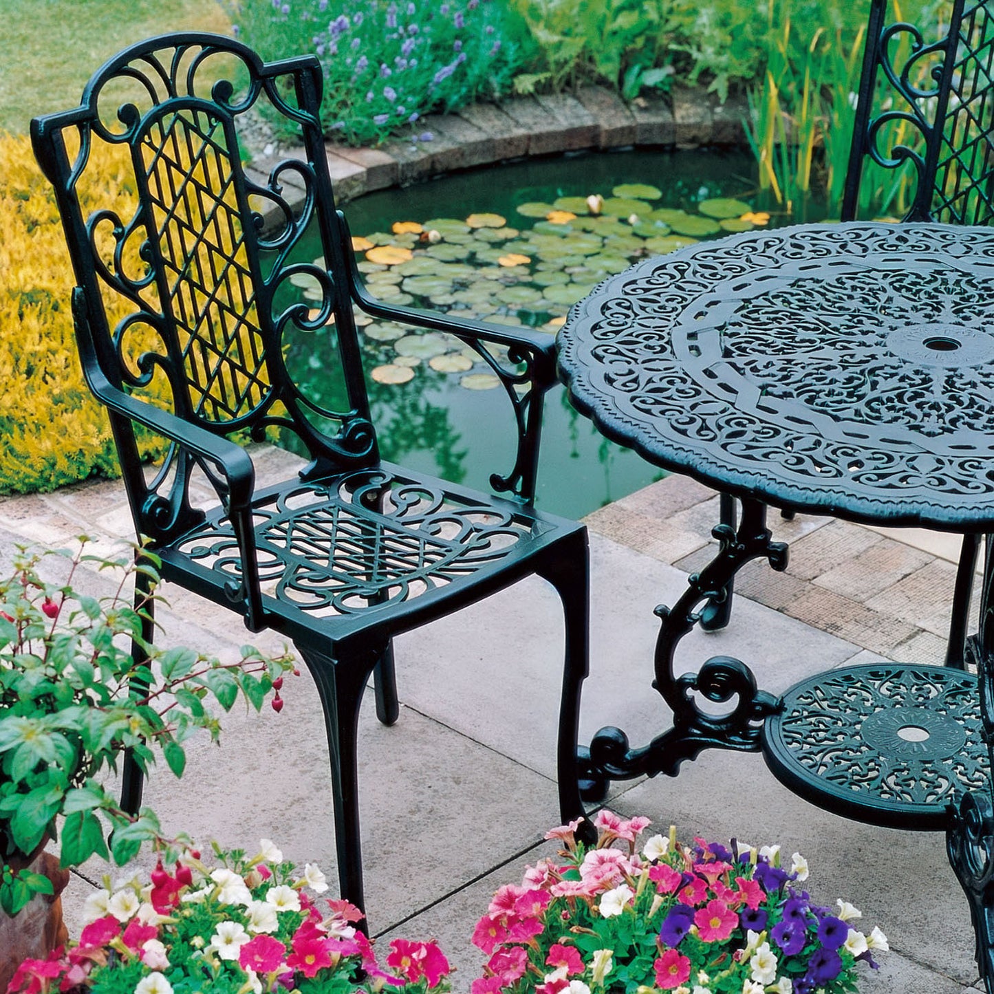 The Foalyard Jardine Leisure Aluminium Victorian Carver Chair Garden Green