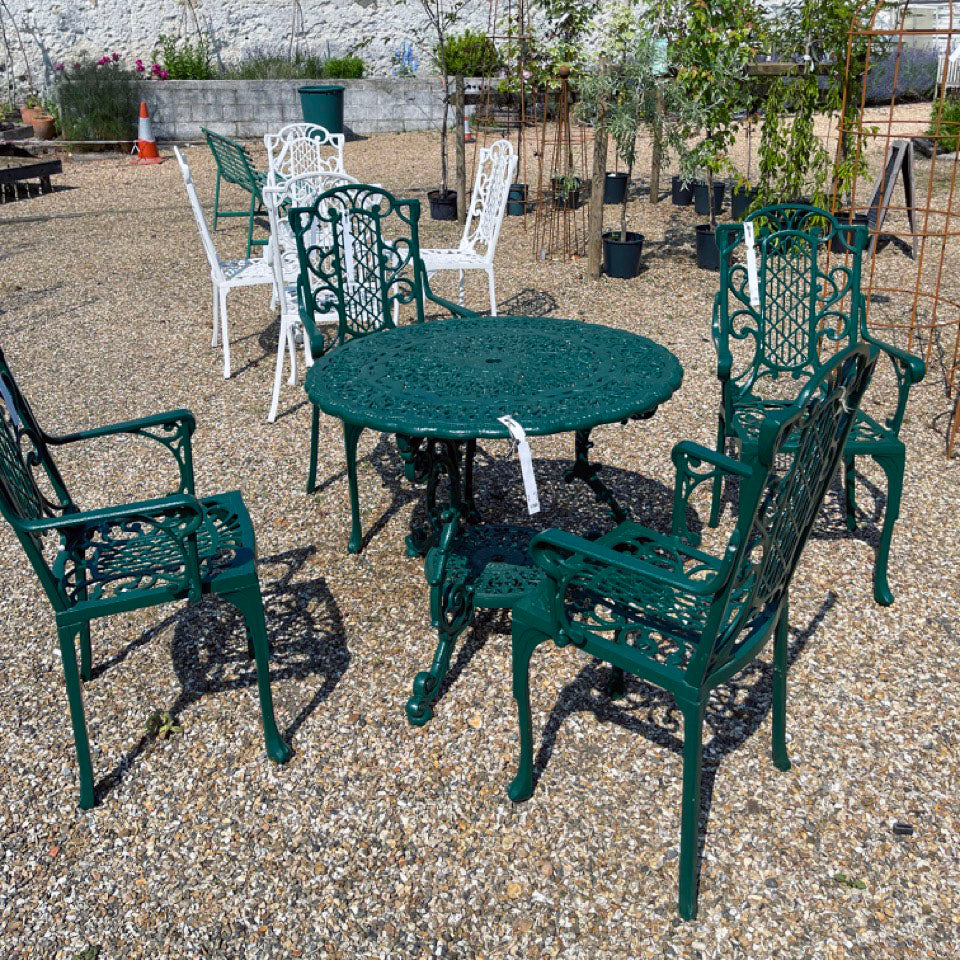 The Foalyard Jardine Leisure Aluminium Victorian Round 94cm Table with Carver Chairs Garden Set for Four Garden Dining Green