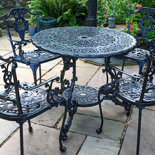 The Foalyard Jardine Leisure Aluminium Victorian Round 94cm Table with Grape Carver Chairs Set for Four