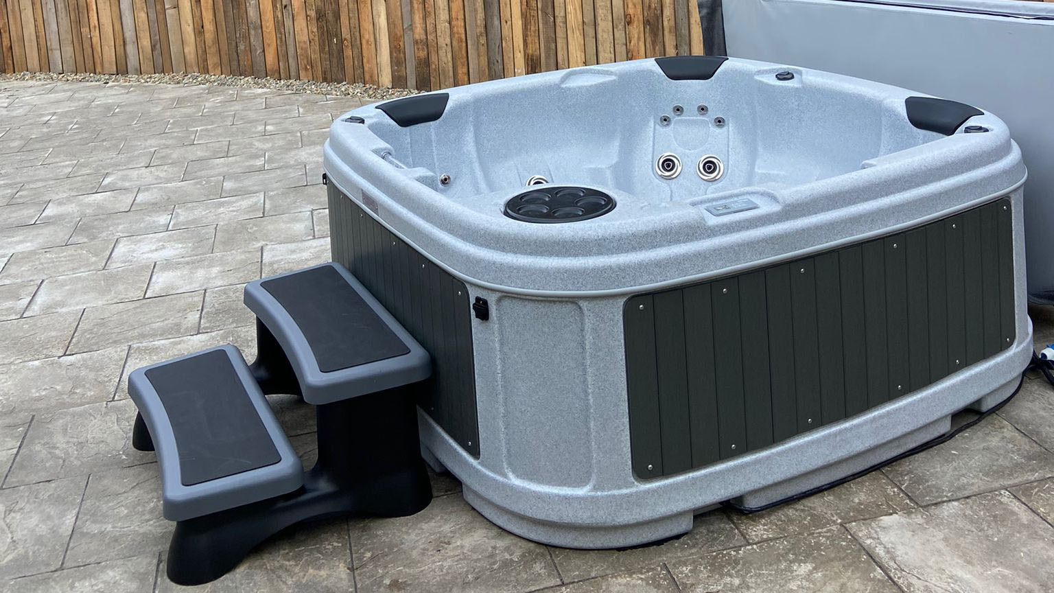 TheFoalyard RotoSpa DuraSpa S380 hot tub Light Grey with Dark Grey panels 5 6 persons - back garden pavement install with cover