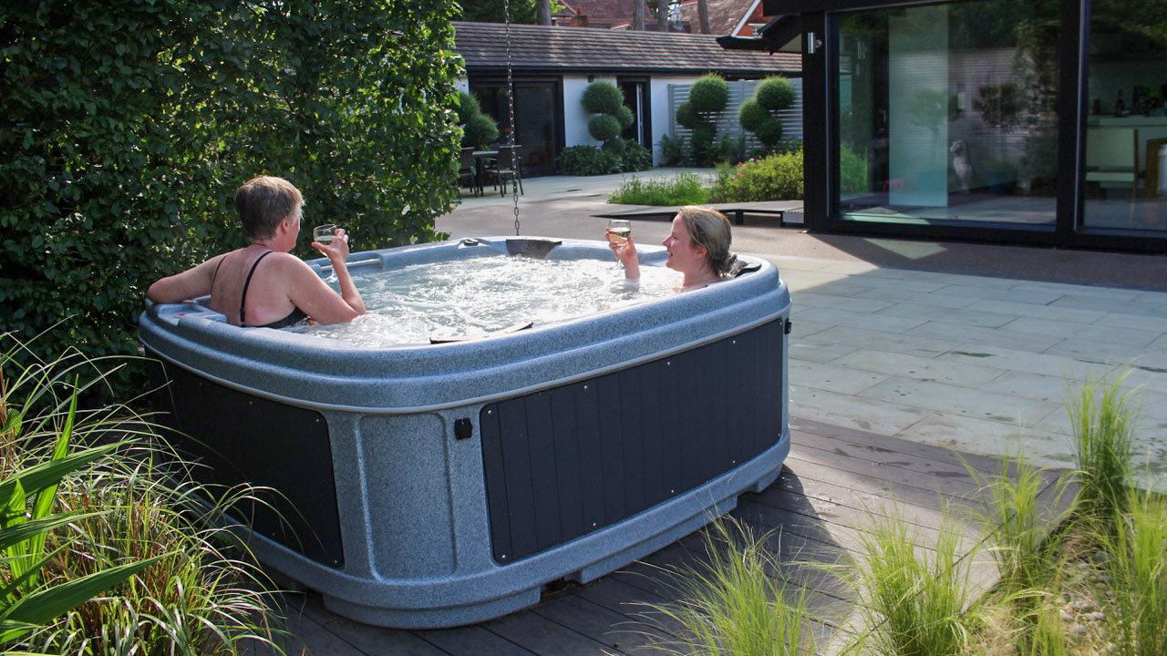 TheFoalyard RotoSpa DuraSpa S380 hot tub Light Grey with Dark Grey panels 5 6 persons - garden friends relax
