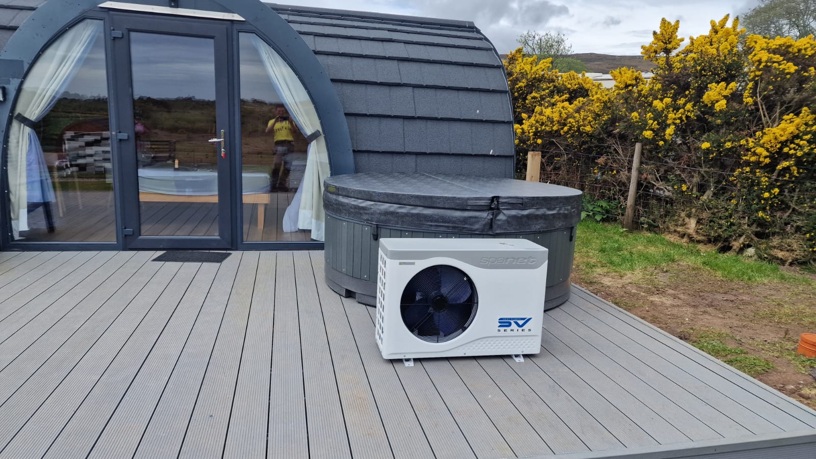 TheFoalyard RotoSpa QuatroSpa British made hot tub Granite Grey shell with Dark Grey panels 5 6 persons - cover and SV air source heat pump