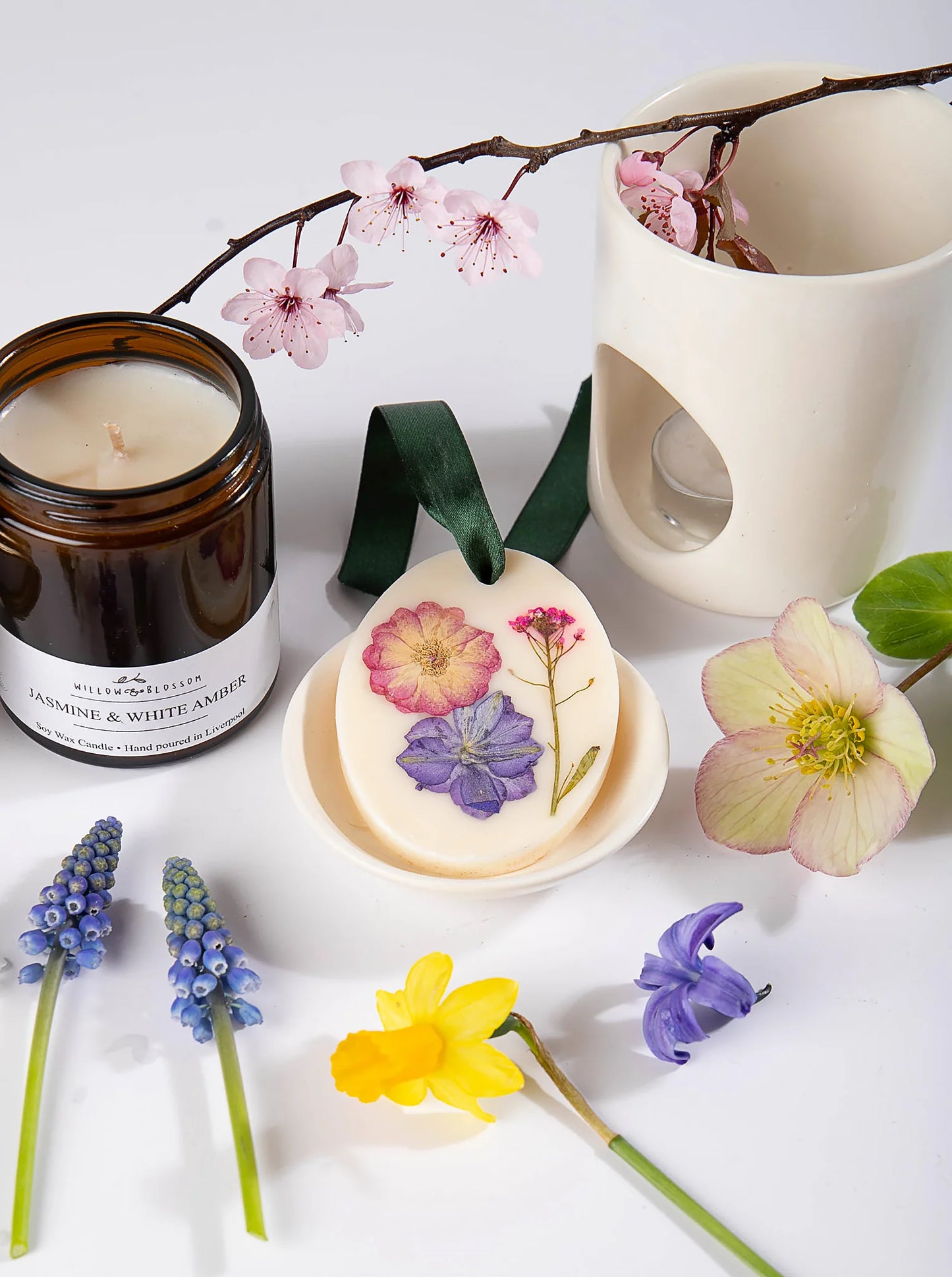 The Florist Gift Set - The Secret Garden candle & hanging wax melt