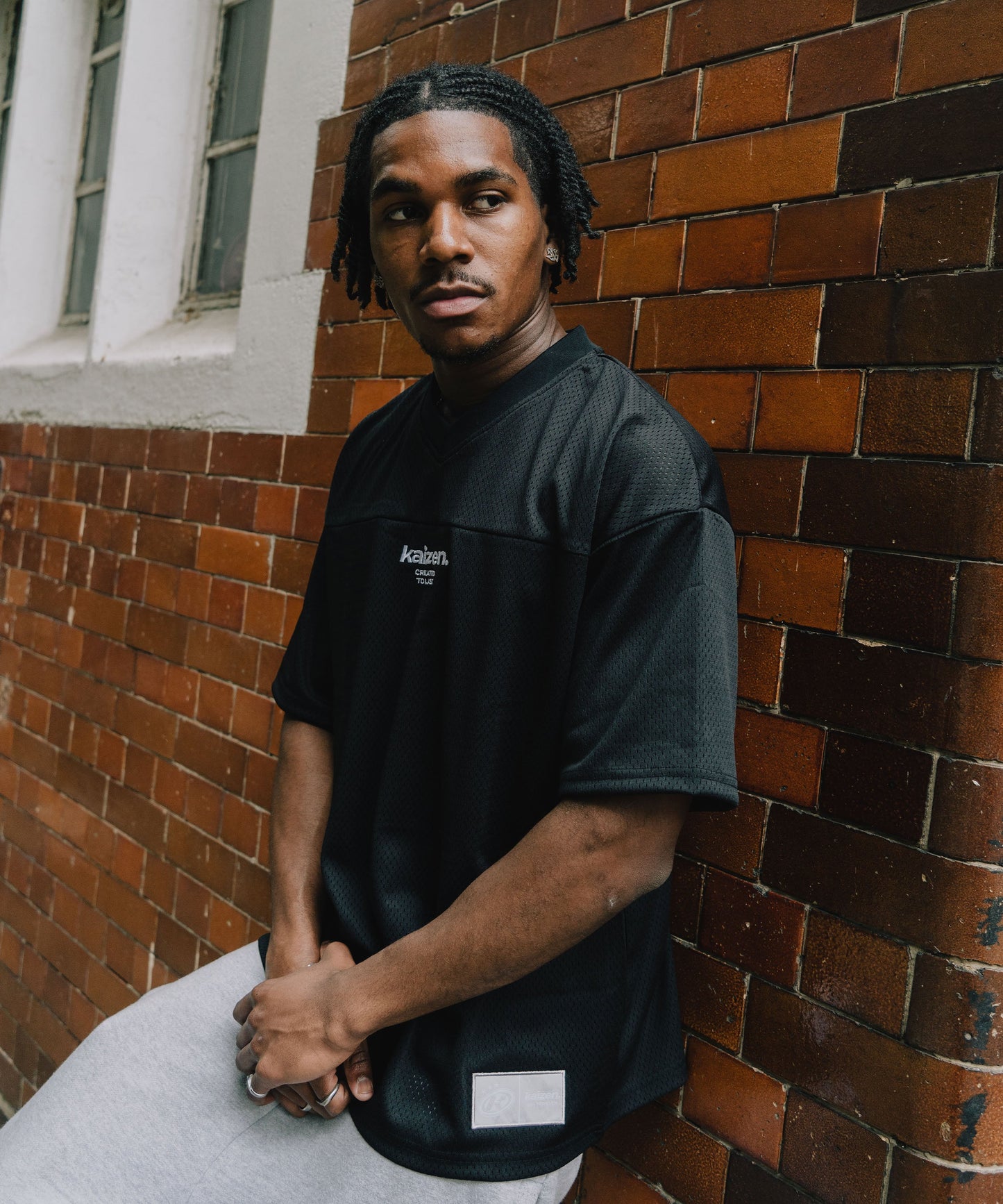BLACK MESH JERSEY