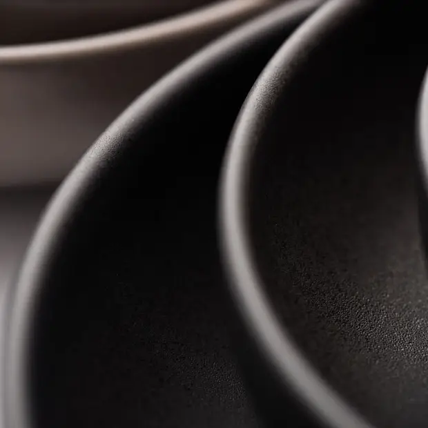 Pico Black Coupe Plate - 28cm