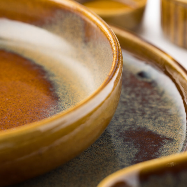 Murra Toffee Coupe Plate 12" (30cm)