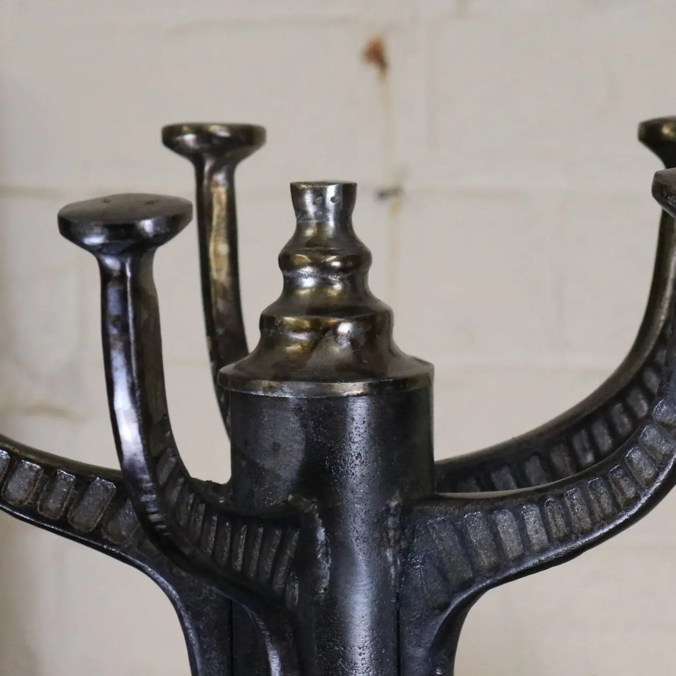 Ural Vintage Metal Coat Stand Gunmetal Colour