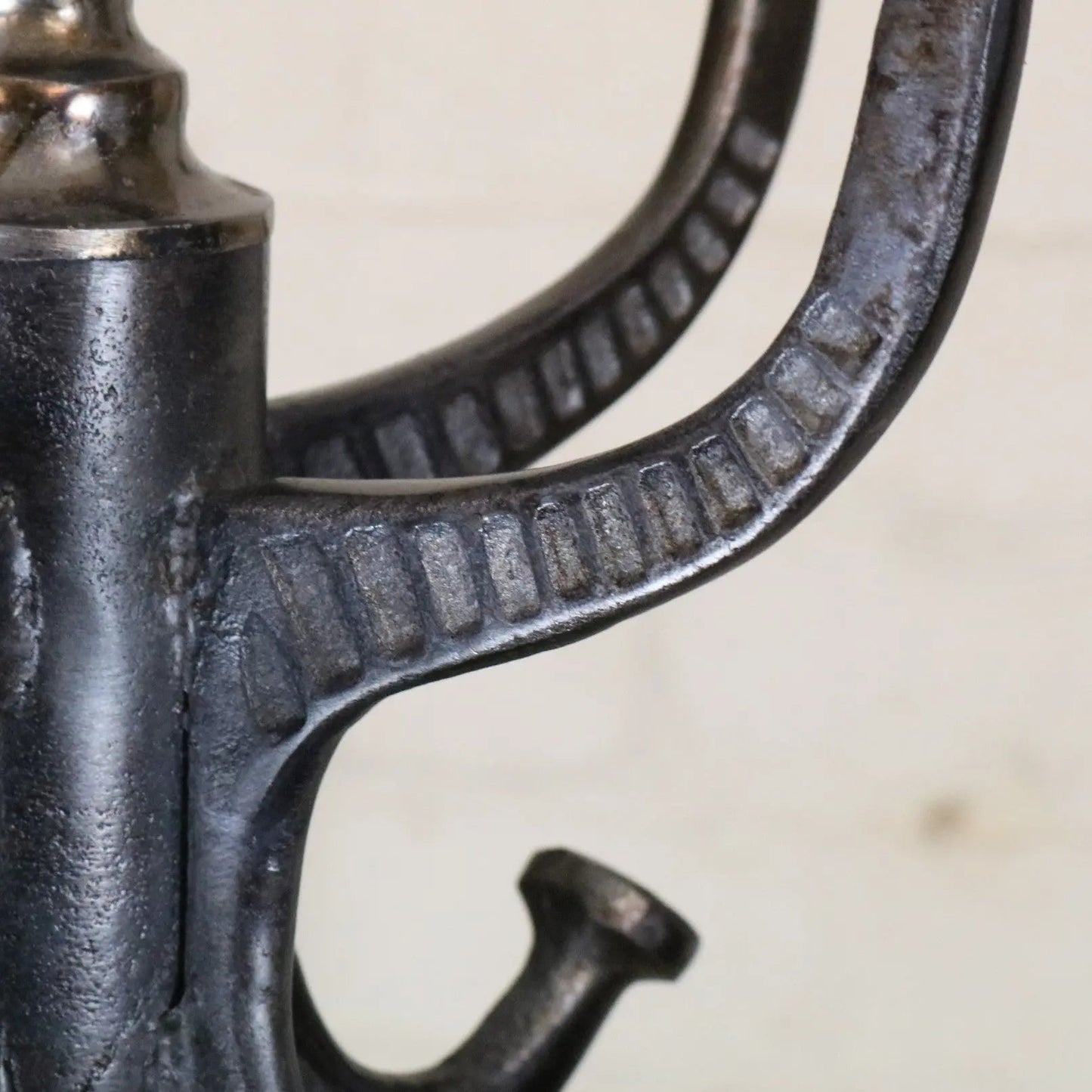 Ural Vintage Metal Coat Stand Gunmetal Colour