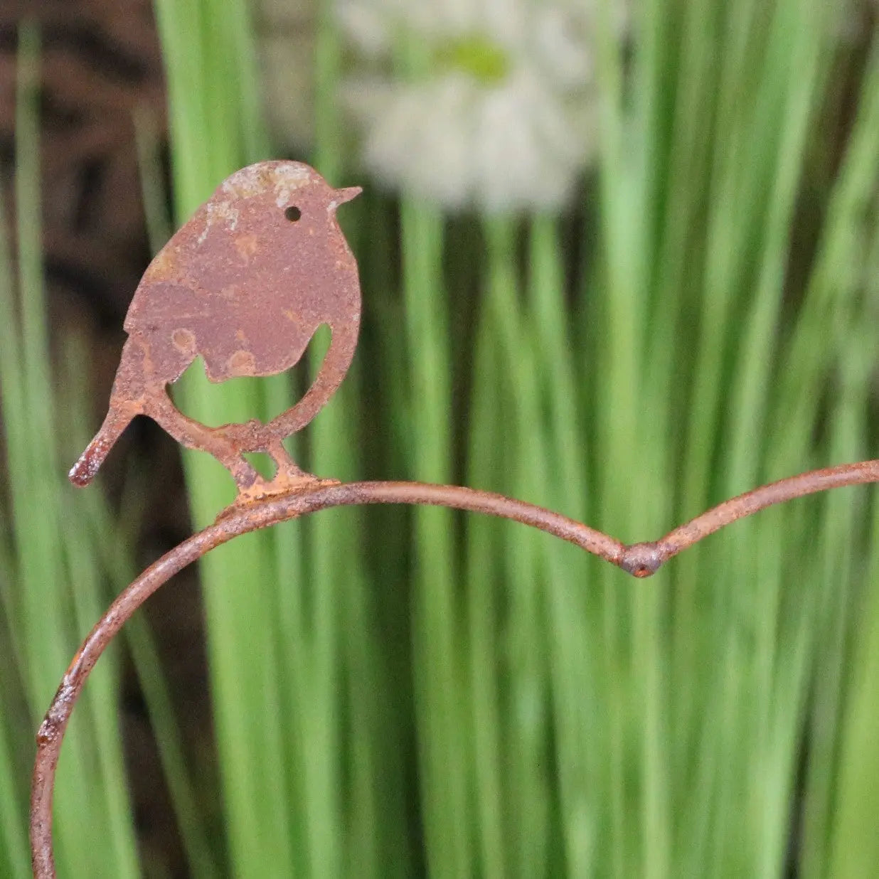 Virala Heart Shape Bird Feeder Rusted Metal Finish