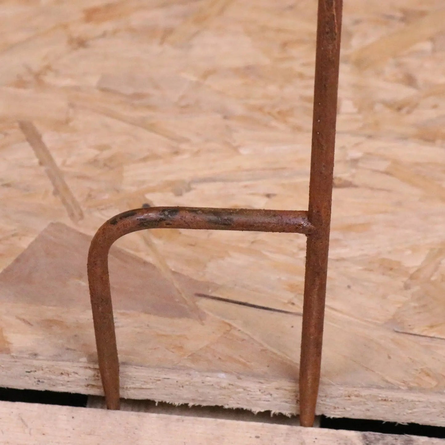 Virala Heart Shape Bird Feeder Rusted Metal Finish