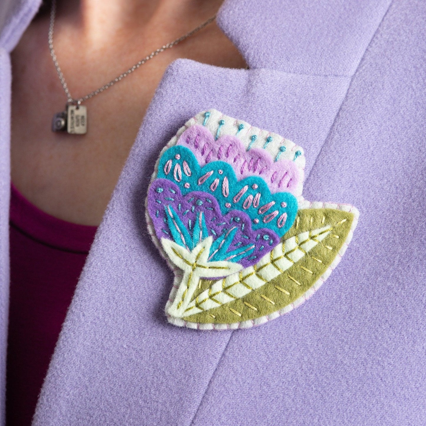 'Vita' Flower Felt Craft Brooch Kit for Beginners