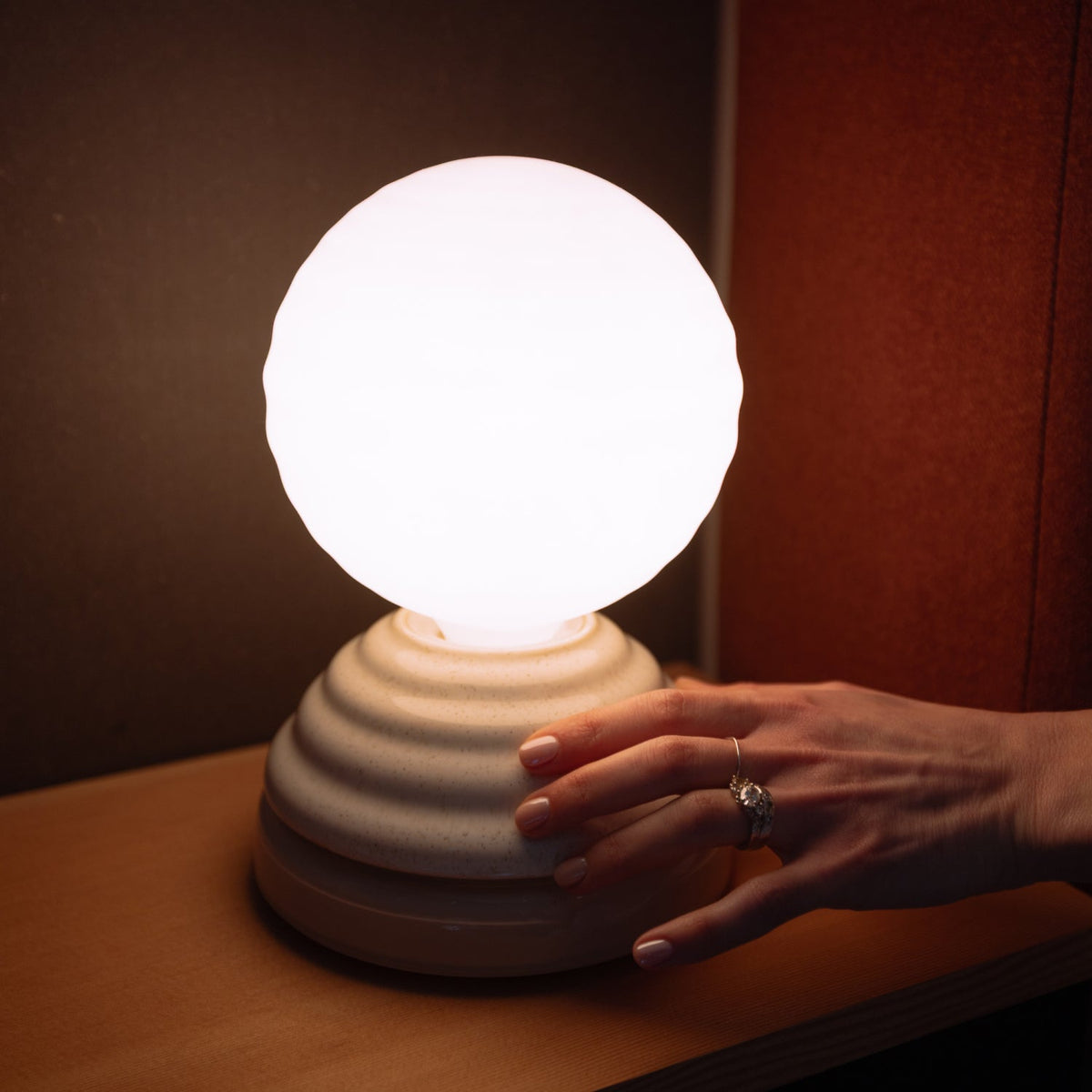 Wake Sleep Light in Pebble White