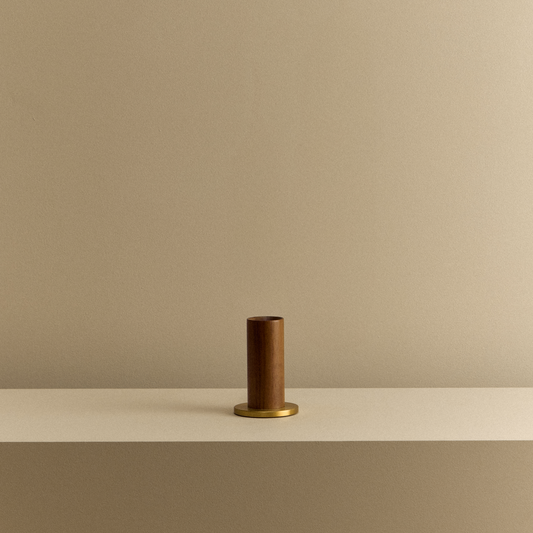 Knuckle Table Lamp in Walnut
