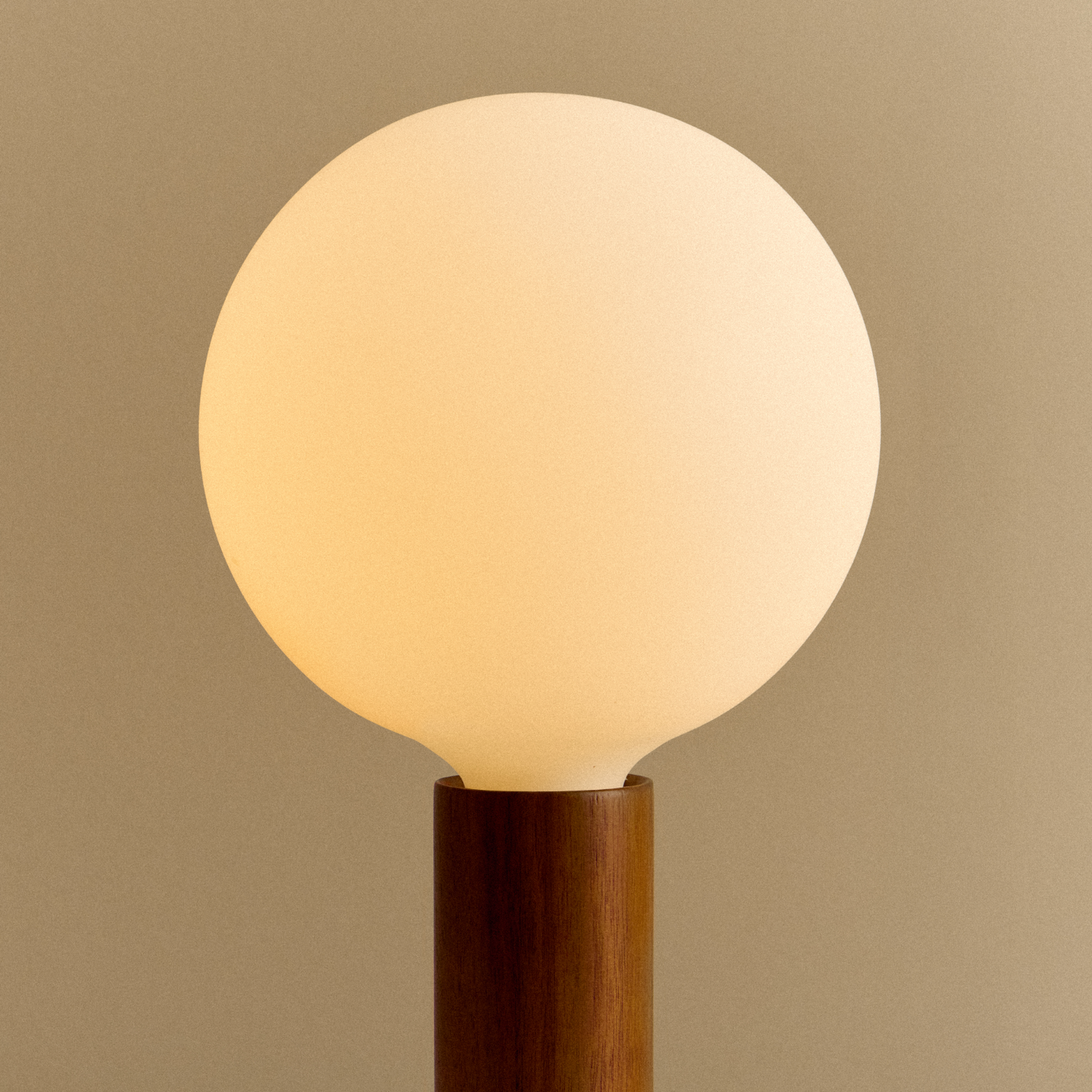 Knuckle Table Lamp in Walnut + Sphere IV