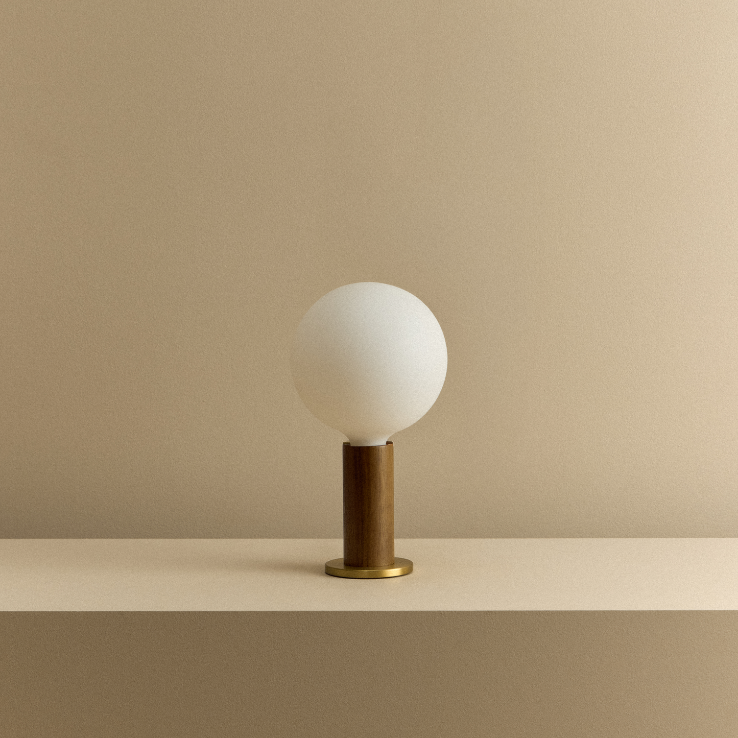 Knuckle Table Lamp in Walnut + Sphere IV