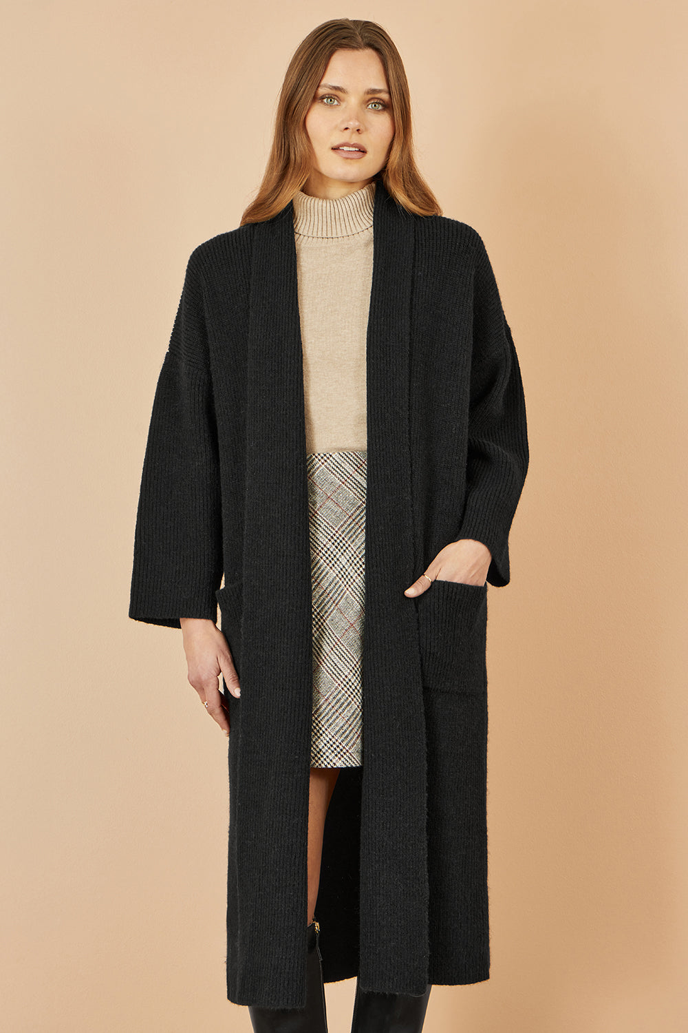 Yumi Black Knitted Maxi Cardigan With Pockets