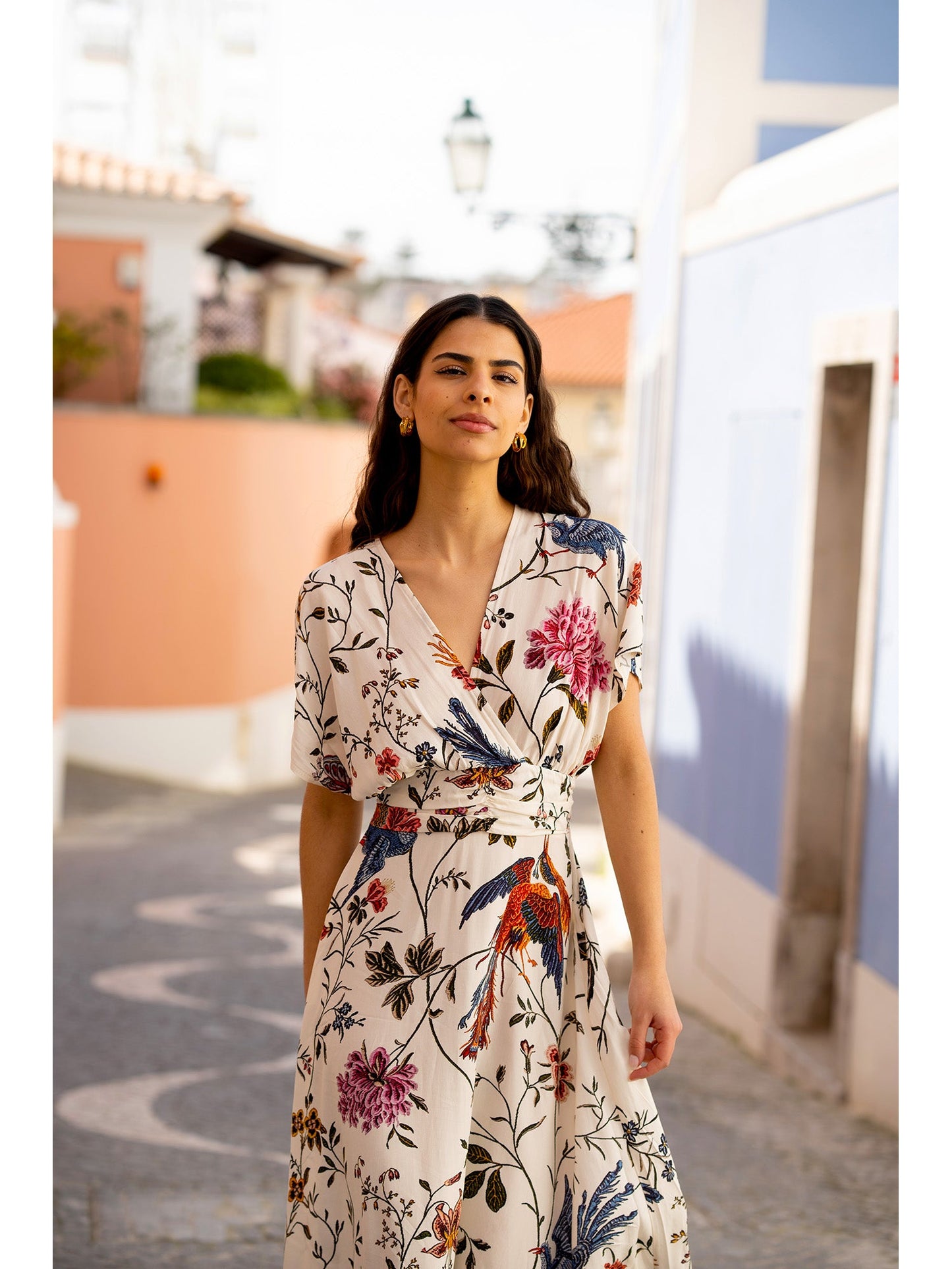 Yumi Ivory Bird and Floral Print Ruched Waist Kimono Midi Dress