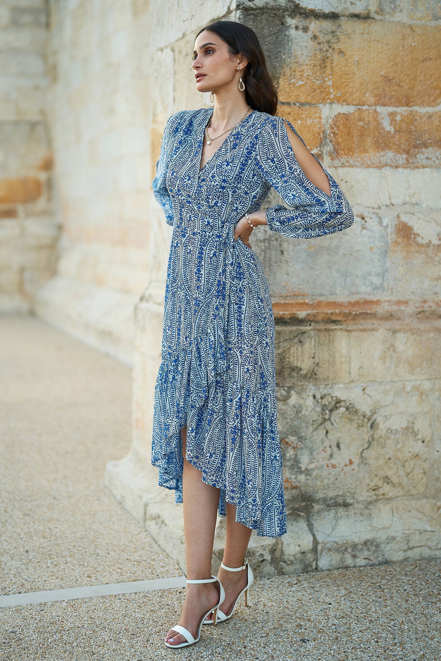 Yumi Blue Paisley Dipped Hemline Midi Dress With Open Long Sleeves