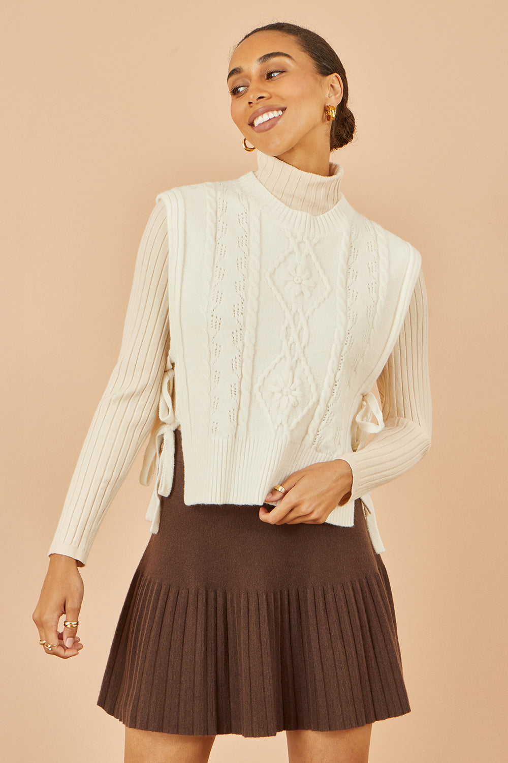 Yumi Ivory Flower Cable Knit Tie Side Pullover