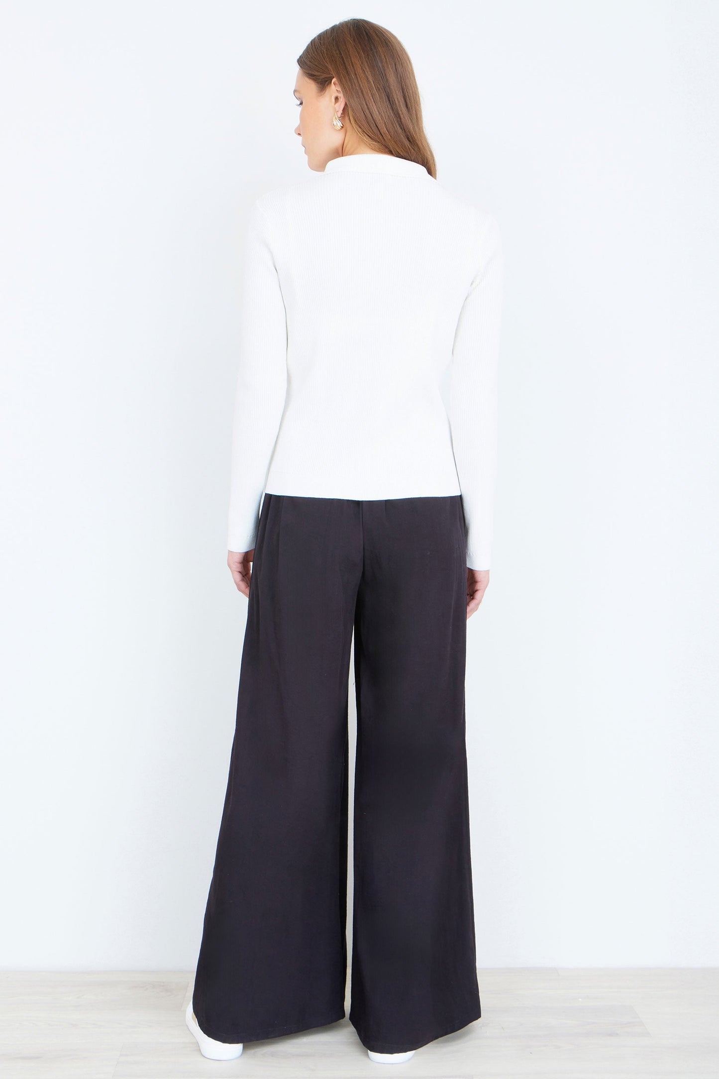 Yumi Ivory Ribbed Collar Button Up Cardigan