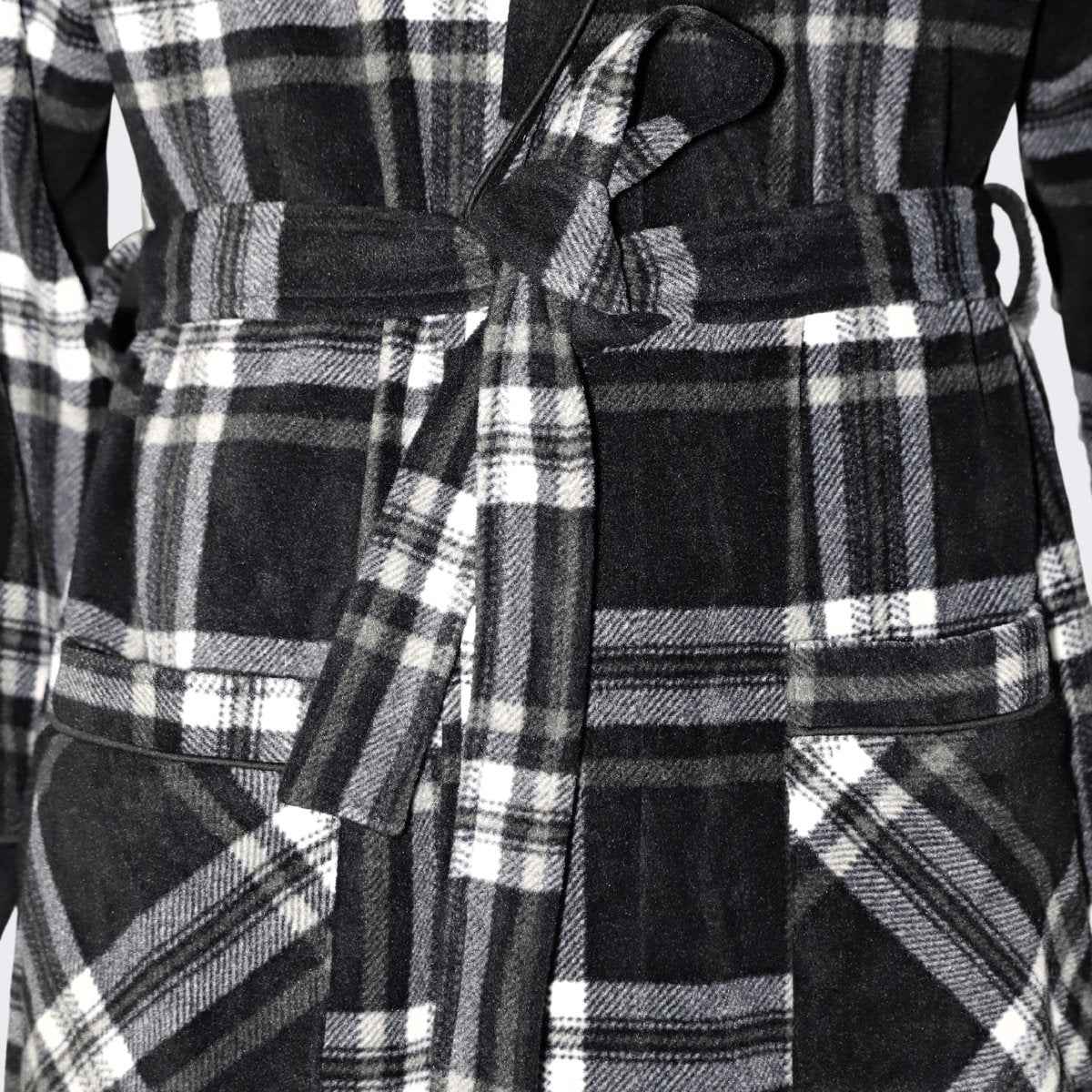 Men's Fleece Dressing Gown - Soft Warm Checkered Pattern