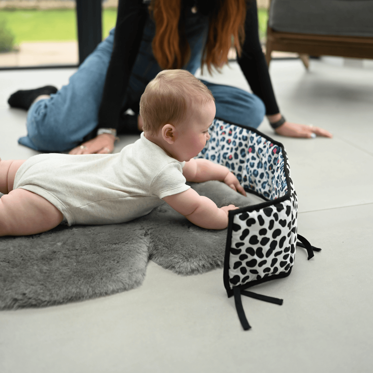 ANIMAL PRINT SENSORY STRIP - reversible - birth to 12 months