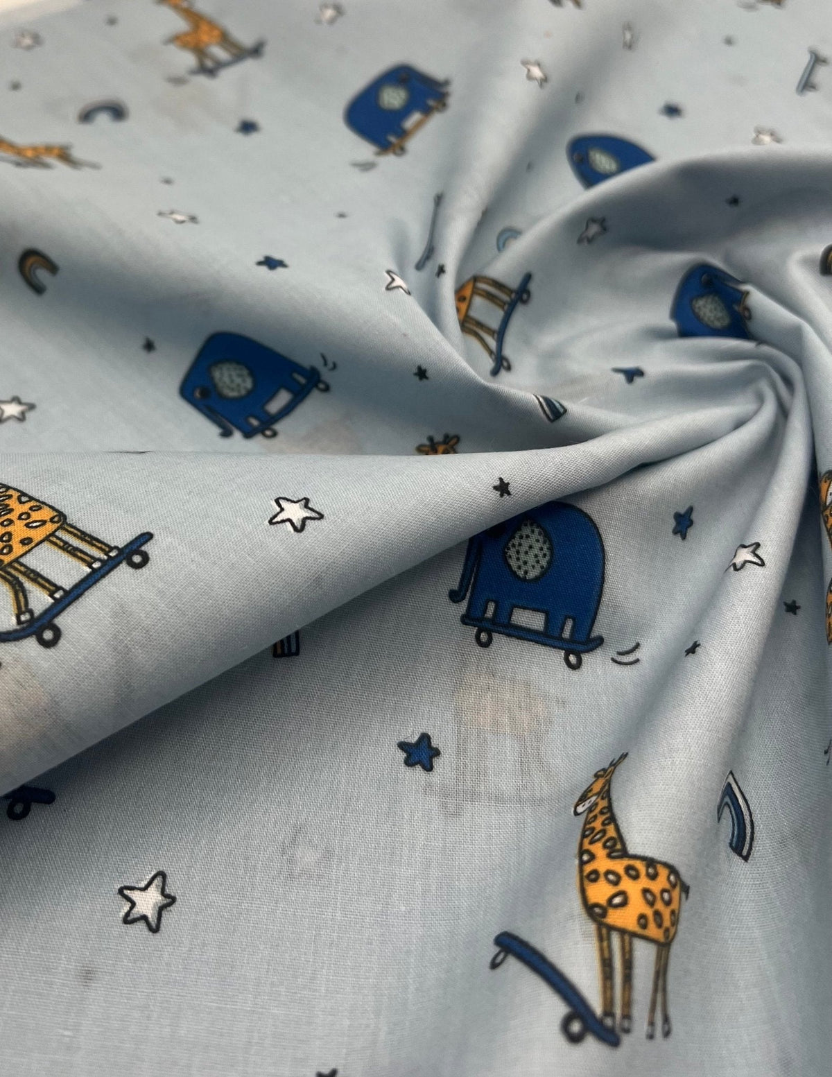 Animals Scoot Baby Blue Printed Polycotton 90 GSM 80/20 44 Inch Non Stretch