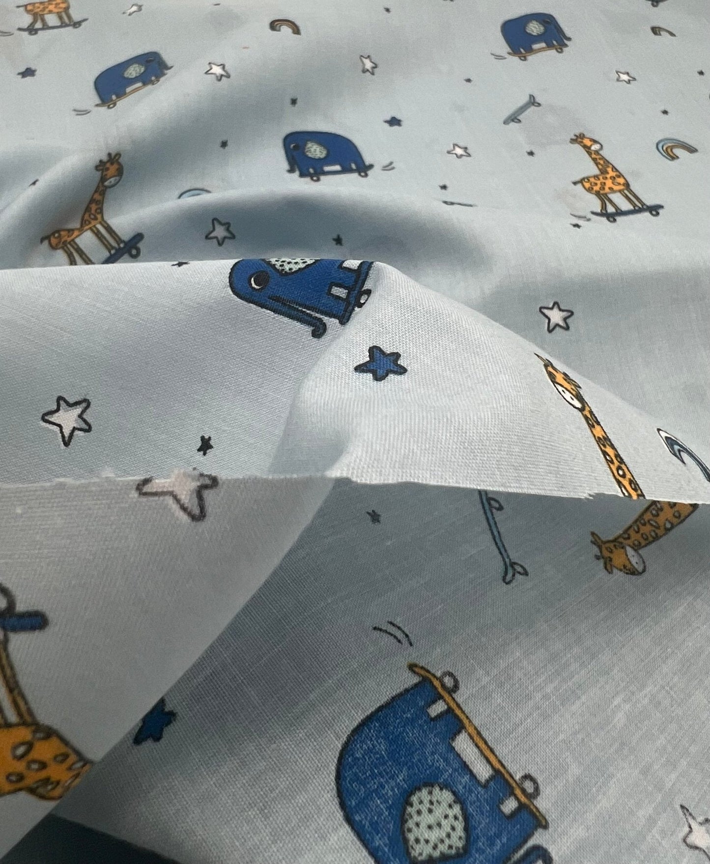 Animals Scoot Baby Blue Printed Polycotton 90 GSM 80/20 44 Inch Non Stretch