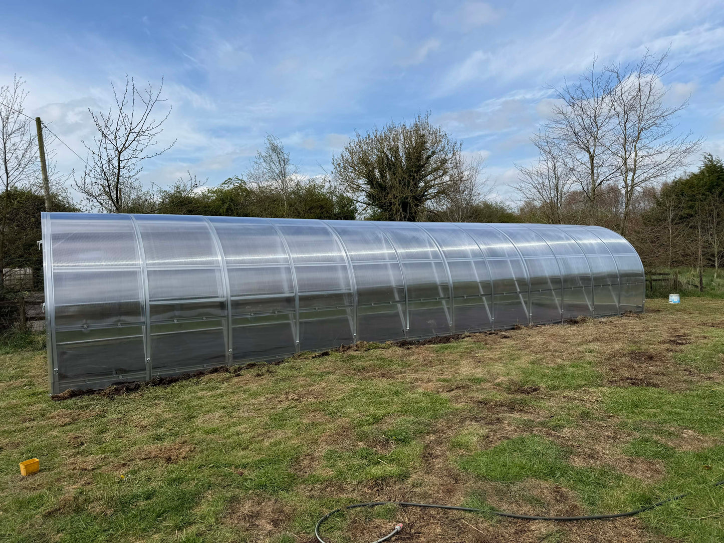 DOME 36M² (3M X 12M; 9.8FT X 39.4FT)