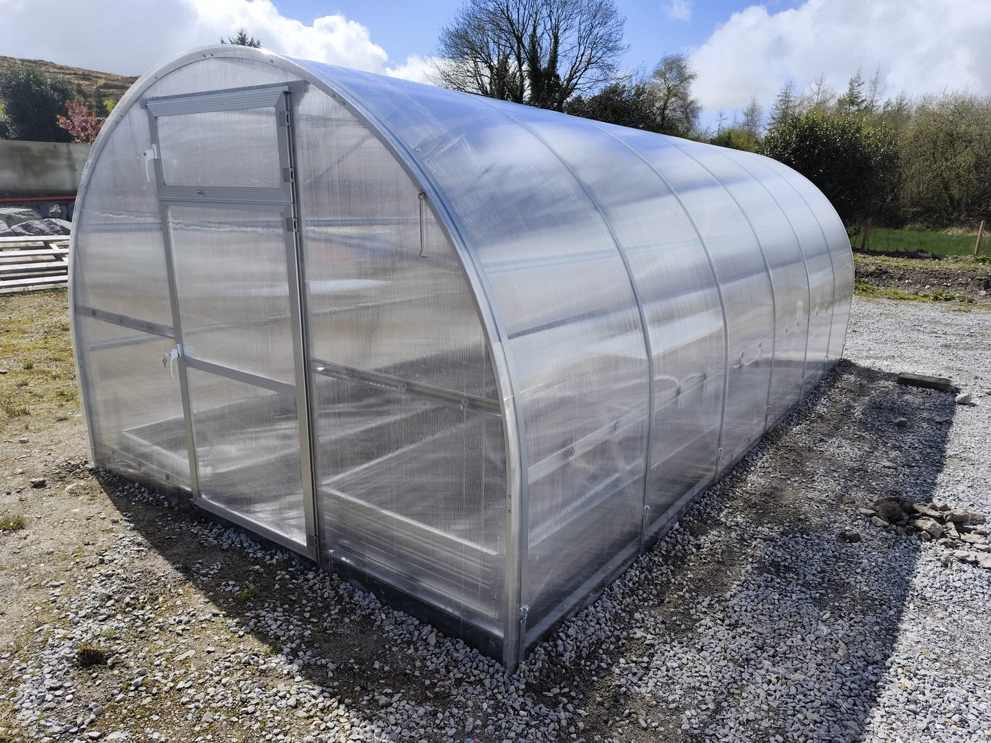 DOME, 18M² (3M X 6M; 9.8FT X 19.6FT)