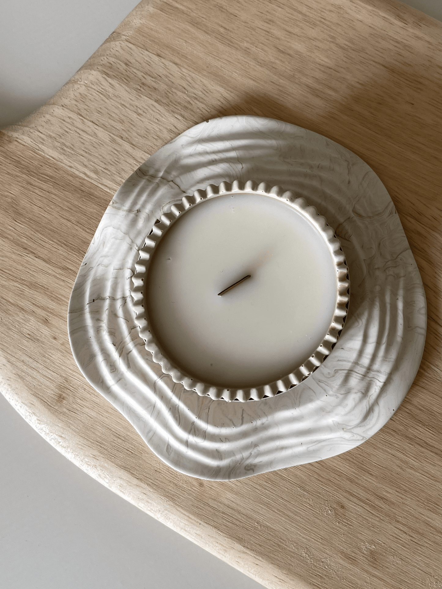 Baby Powder Jesmonite Soy Candle – Soft Neutral Home Fragrance