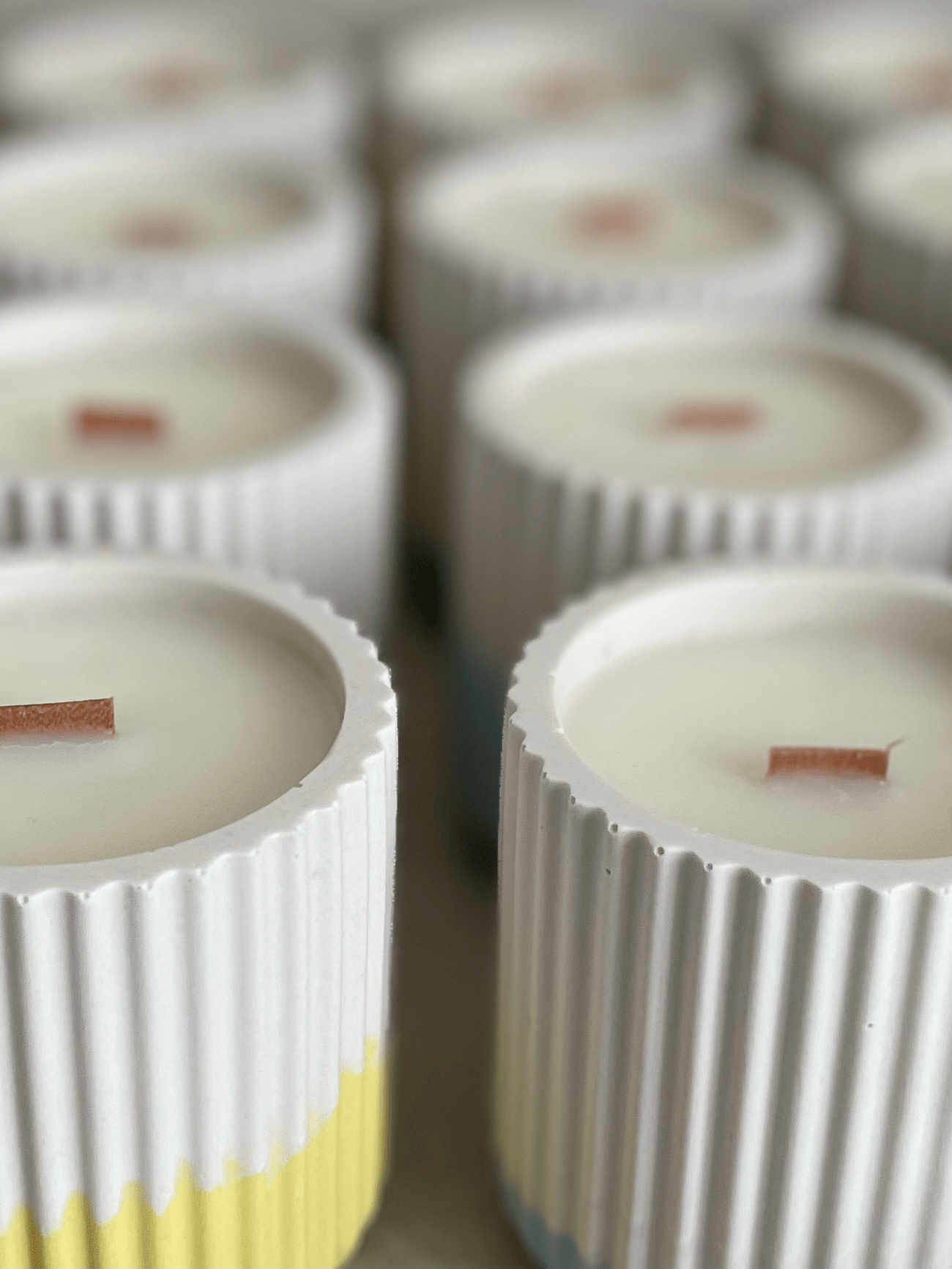 Baby Powder Jesmonite Soy Candle – Soft Neutral Home Fragrance