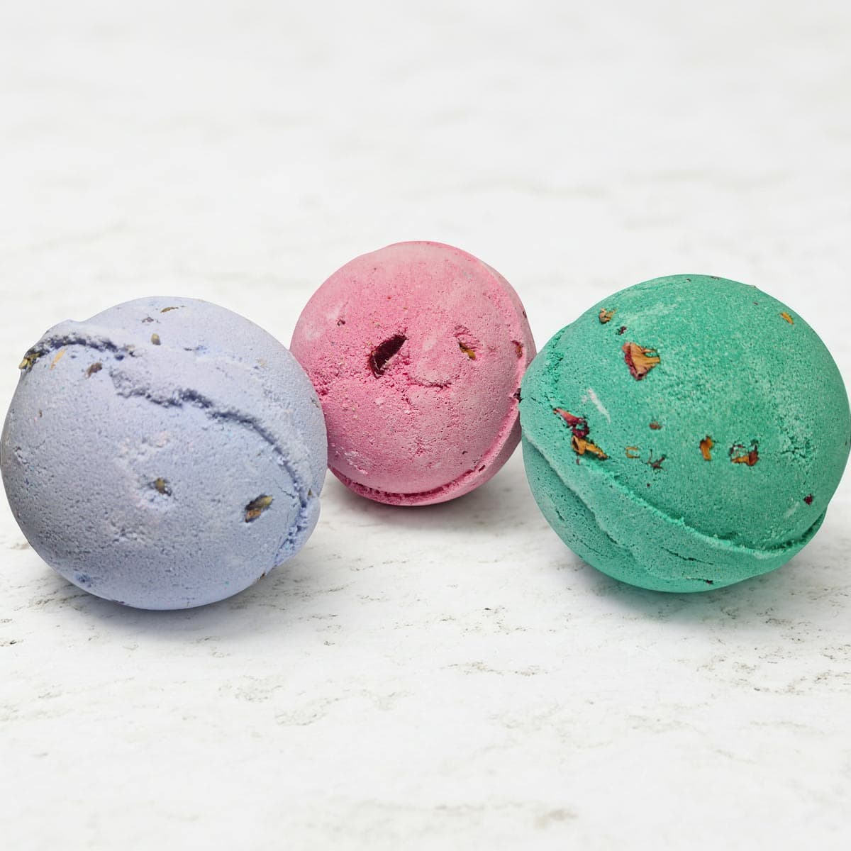 Set of Natural Bath Bombs with Shea Butter