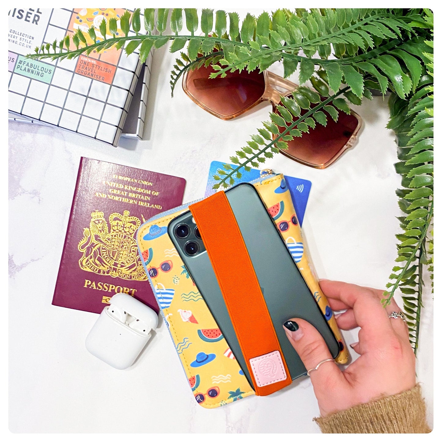 Beach Please - Travel Organiser