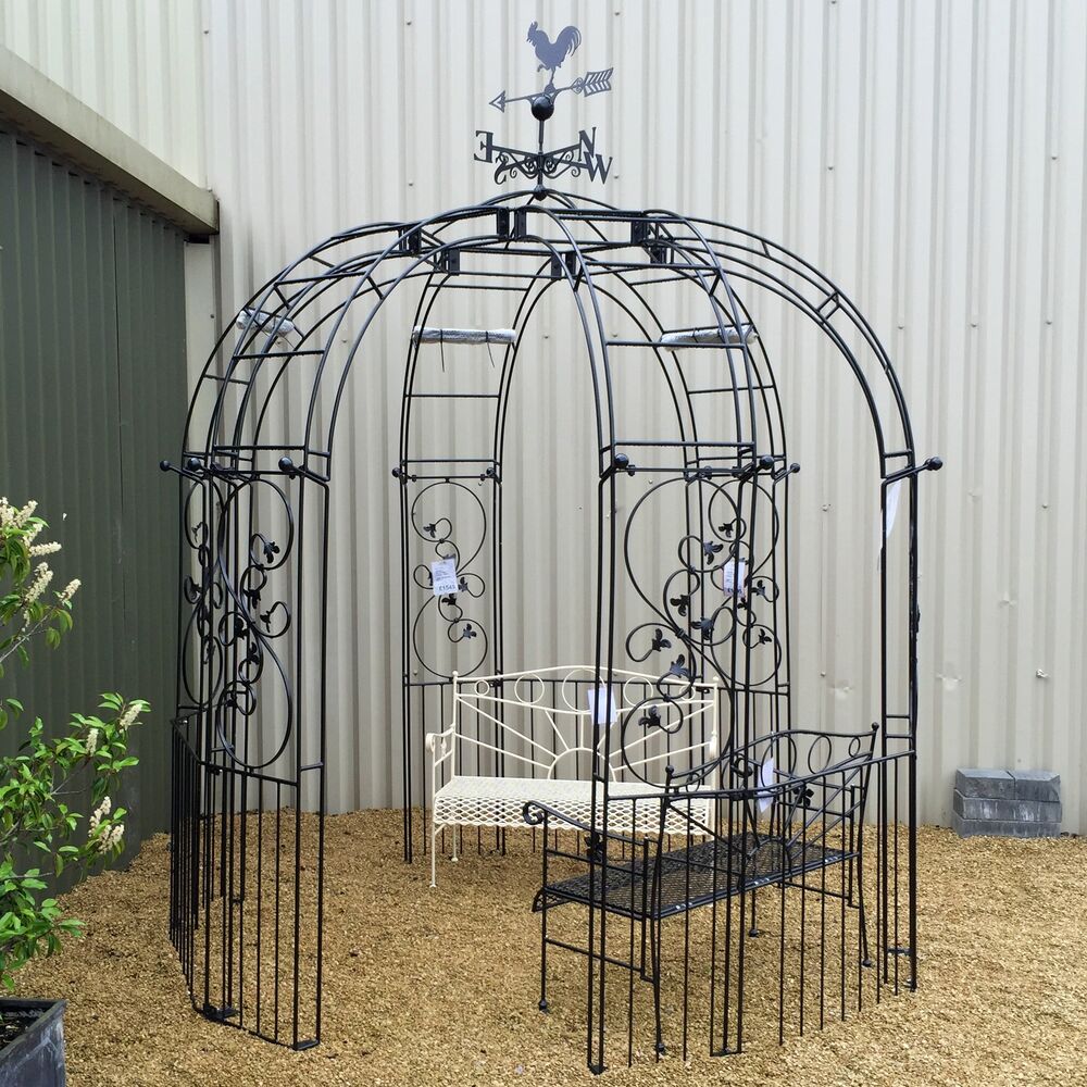 PoppyForge Traditional Gazebo