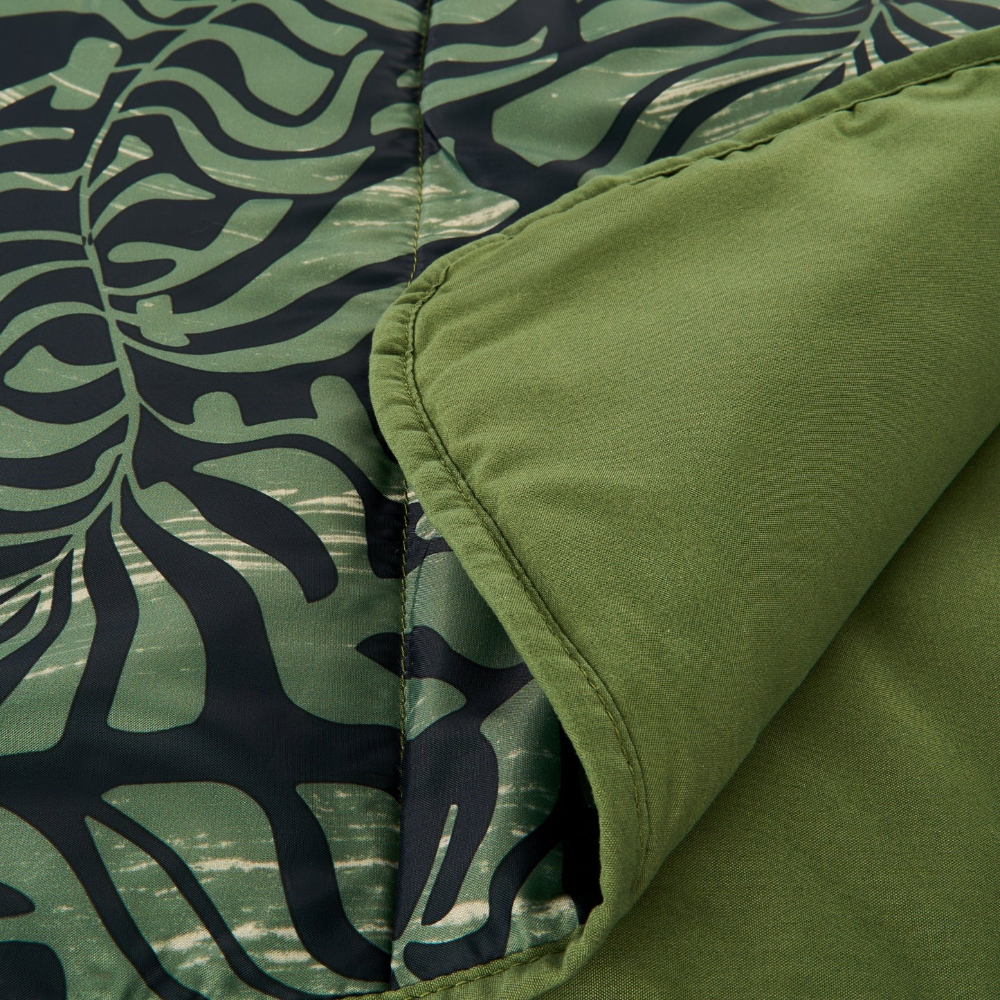 Kelty Biggie Blanket in Fern
