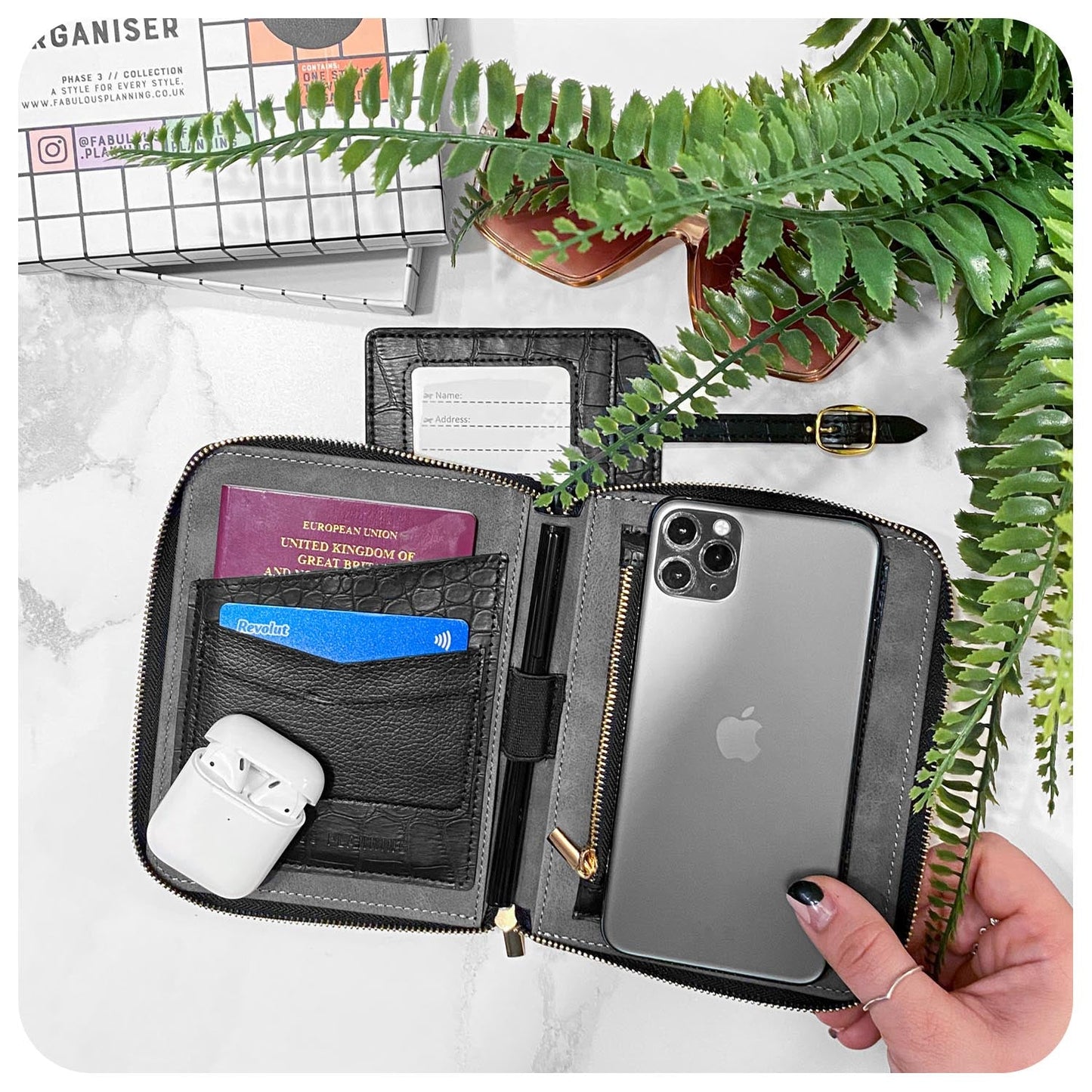 Black Crocodile - Travel Organiser