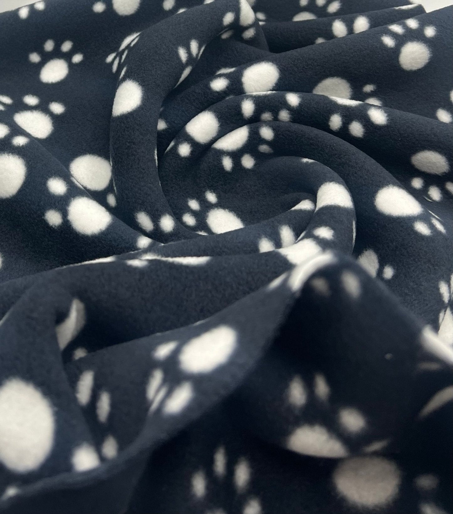 Black Paws Printed Anti-Pil Polar Fleece Fabric Blanket Loungewear