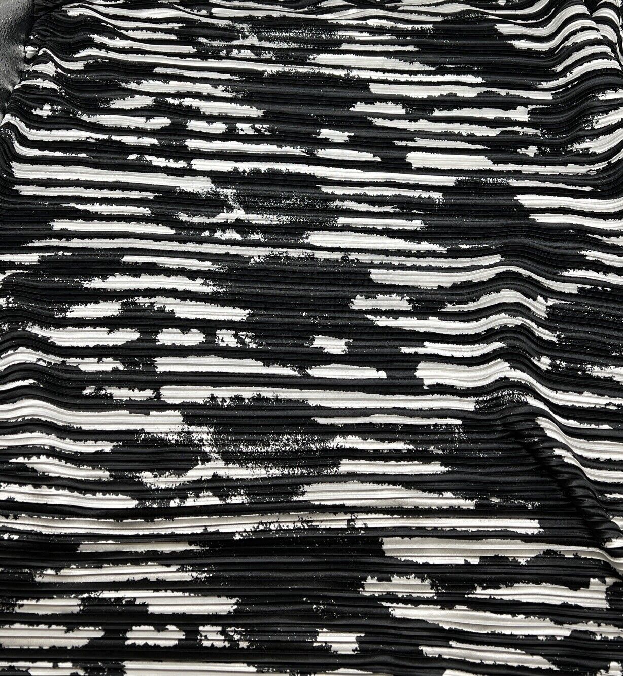 Black White Printed Plisse Pleated Stretch Fabric