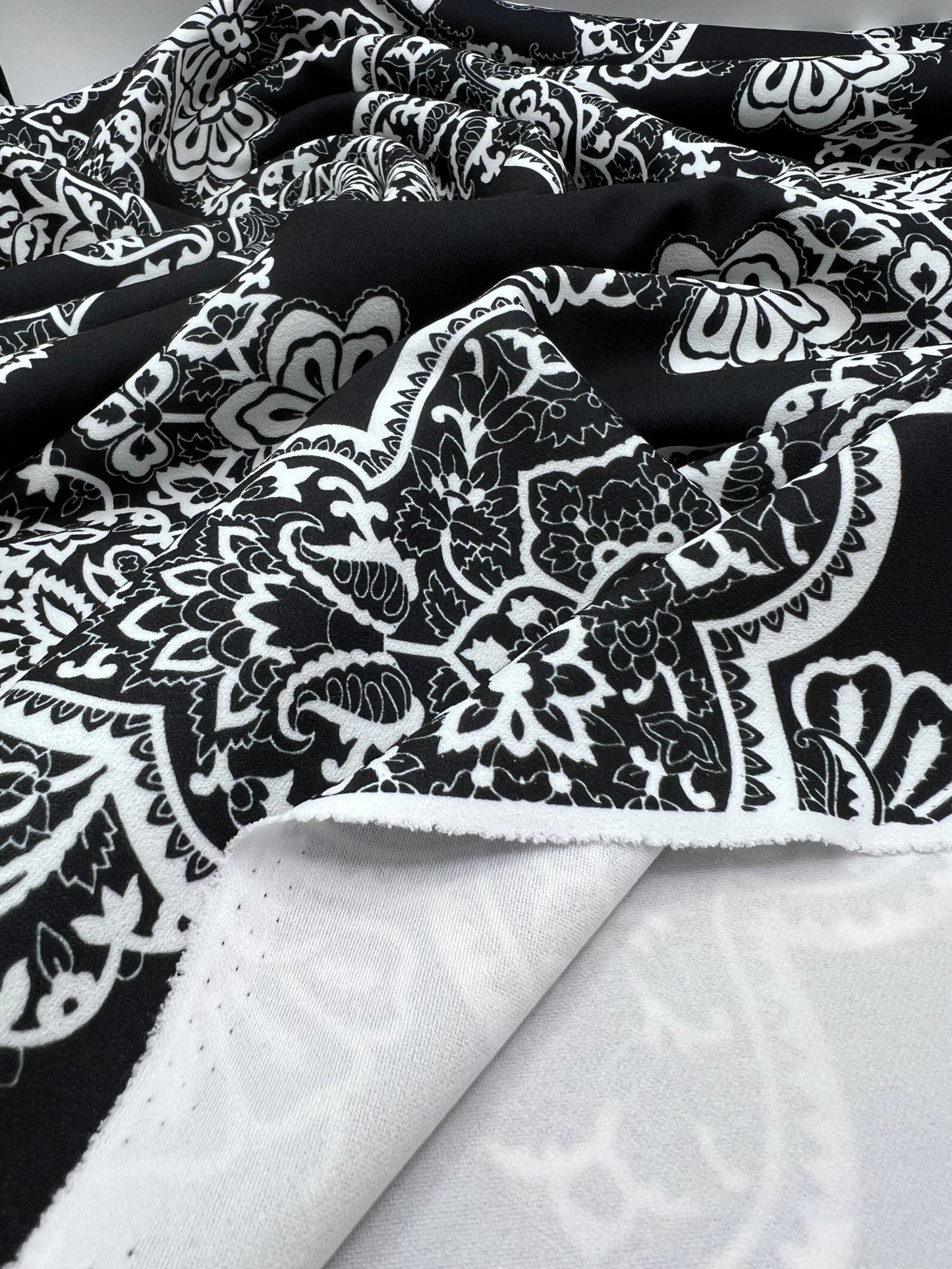 Black White Swirl Paisley Printed Scuba Crepe Jersey Fabric 4 Way Stretch