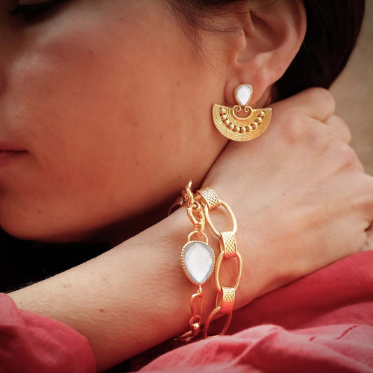 Odyssey Chunky Chain Bracelet with Irregular Doublet Gemstone: Mother of Pearl with Tanzanite
